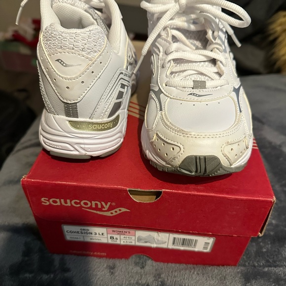 NEW IN BOX Saucony Grid Cohesion 3 LE | Women's 8.5 | White/Silver - Picture 3 of 4